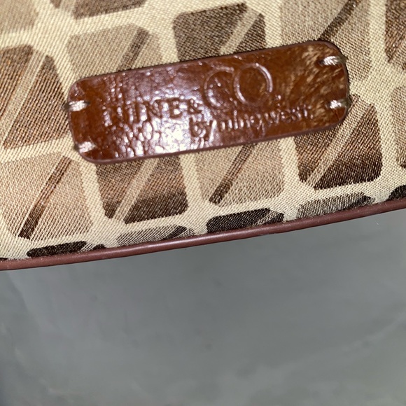 NINE CO. Ladies cross over bag - Picture 6 of 8